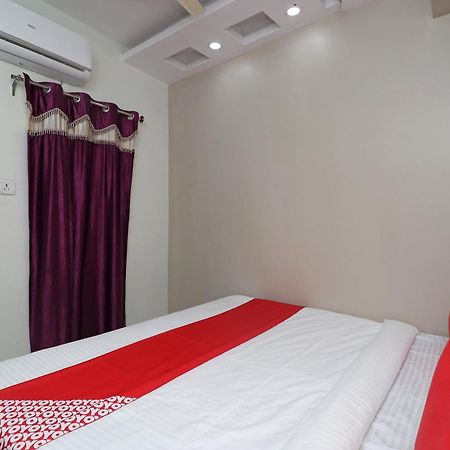 Hotel O Swastik Resort Colonelganj Luaran gambar